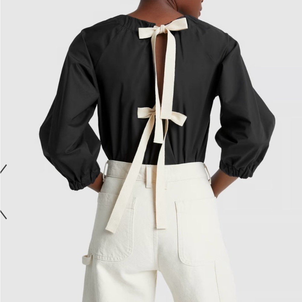 GOOP blouse